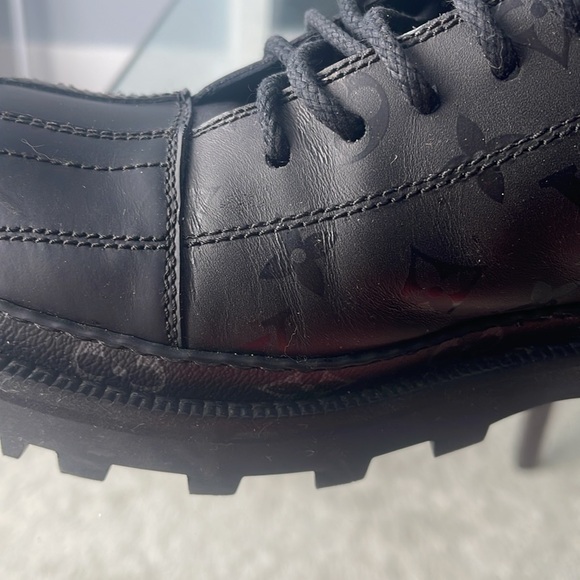 LV Monogram Eclipse Boots - Picture 10 of 12